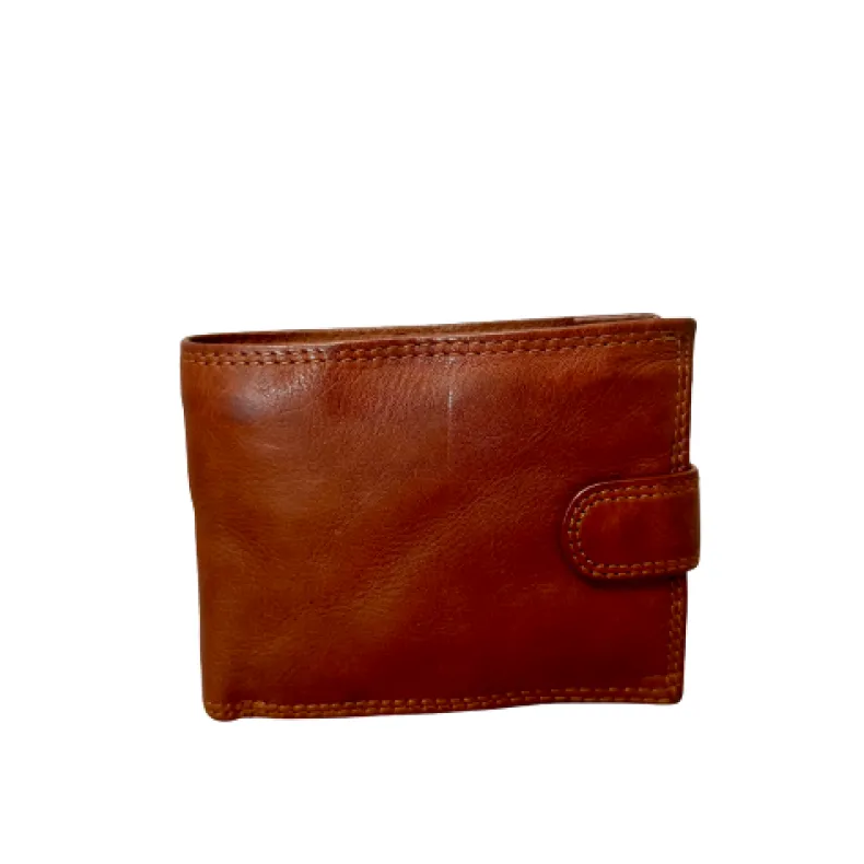 Handmade Wallet In Washed Leather With Button