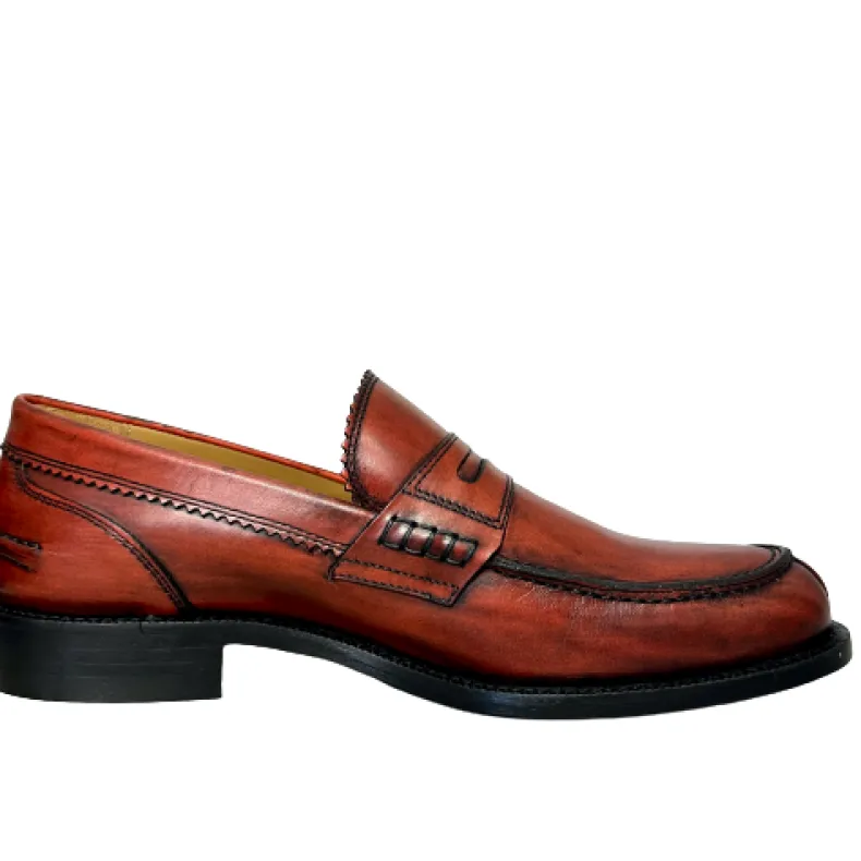 Moccasin Mod. College Red Gradient