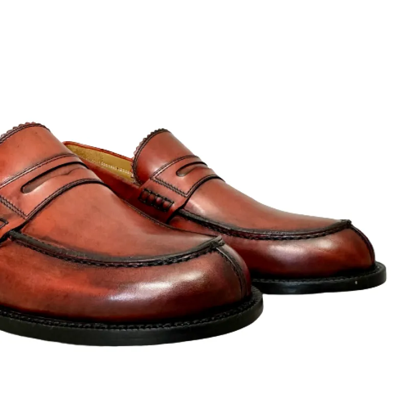 Moccasin Mod. College Red Gradient