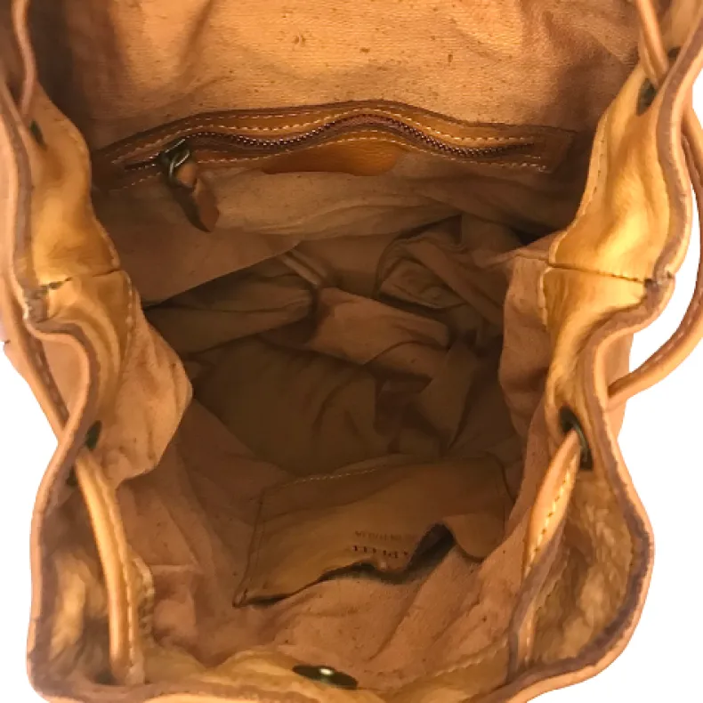 Tancredi – Handmade Taupe Backpack With Woven Flaps