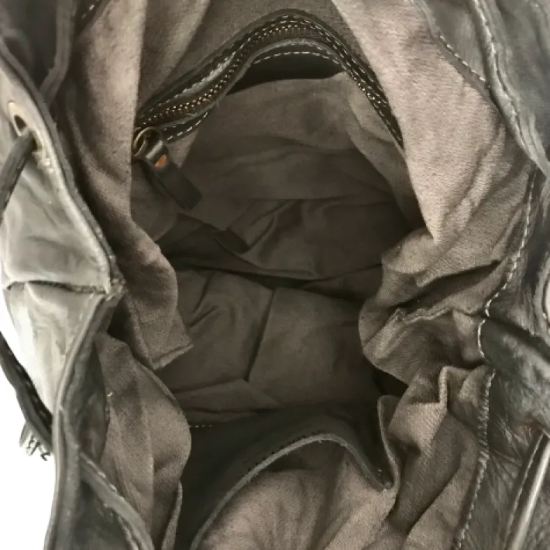 Tancredi – Handmade Taupe Backpack With Woven Flaps