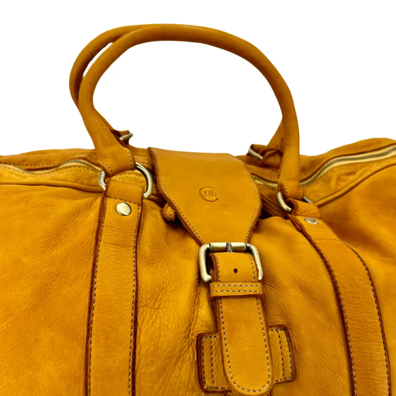 Vienna – Leather Bag With Buckle